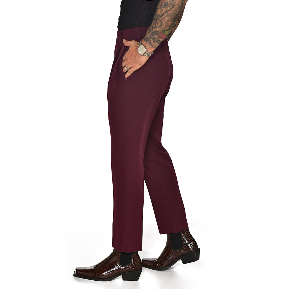 Baggy pants with  burgundy presses