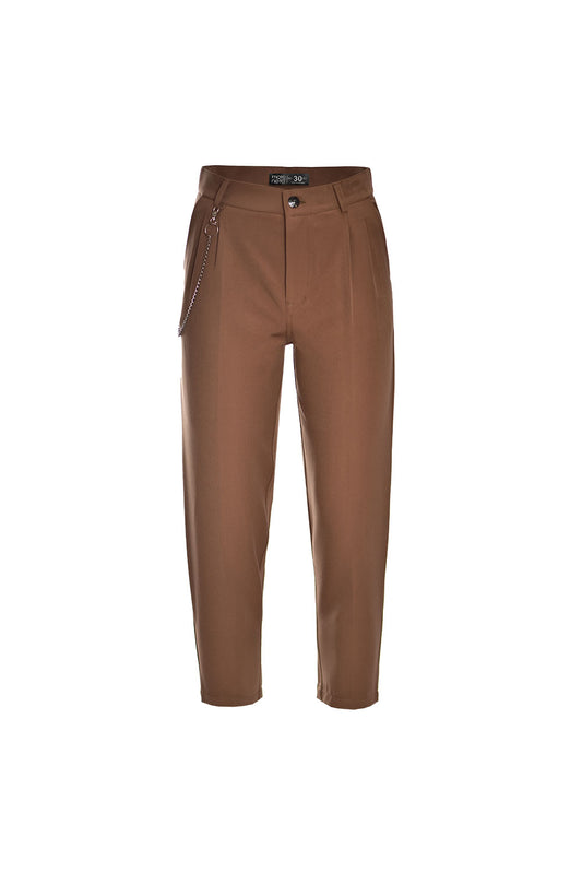 Baggy pants with brown presses